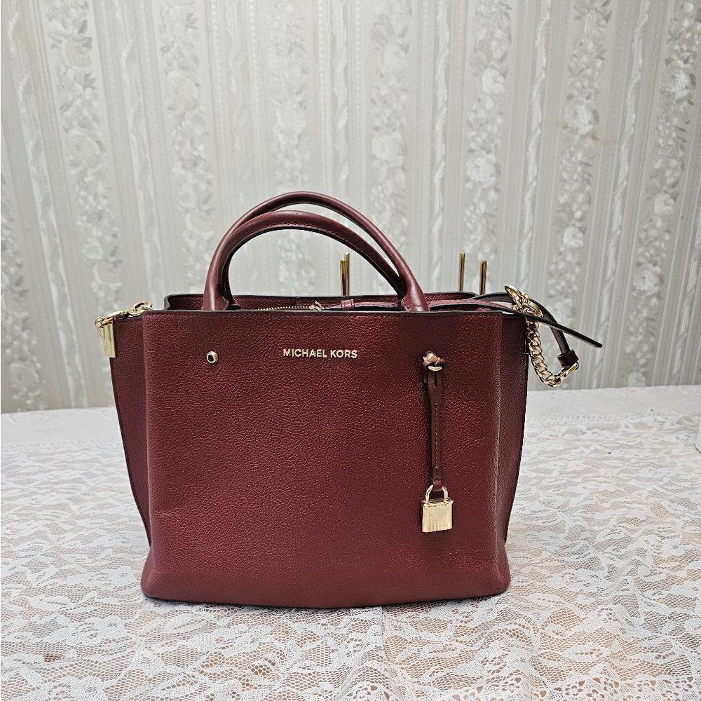 Michael Kors Arielle Red Leather Satchel EUC - Picture 3 of 9